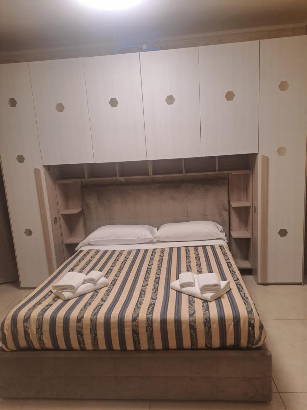 Luxury House Appartamento Aeroporto di Catania Fontana Rossa